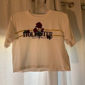 Hollister Cropped Tee